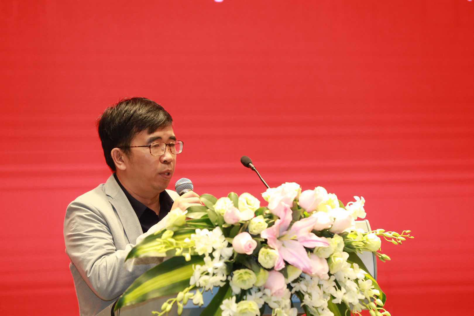 丁明峰：中国科技投资的机会和策略